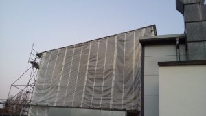 Wetterschutzdach als erweiterte Produktionshalle in der Seitenansicht